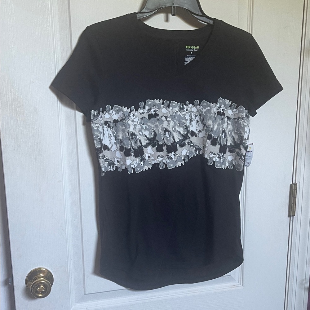 Tek Gear Women's Black and White Short Sleeve Tee